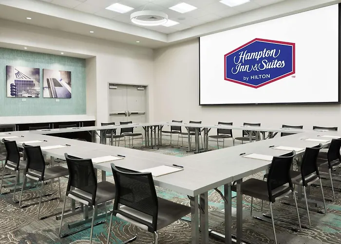 Hampton Inn & Suites Atlanta Buckhead Place