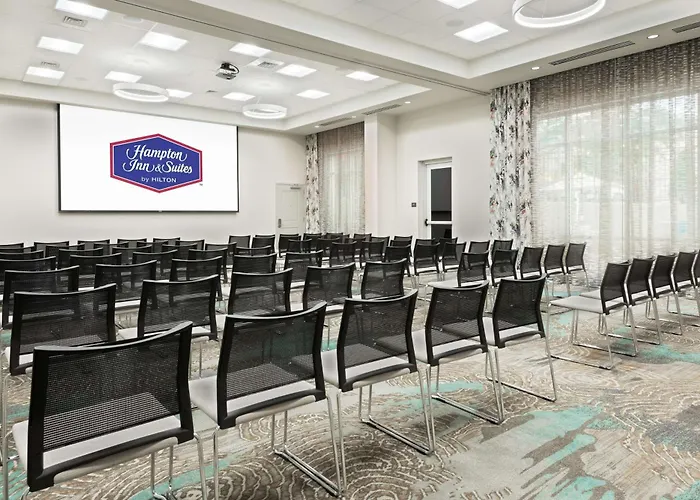 Hampton Inn & Suites Atlanta Buckhead Place